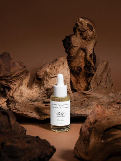Aceite Fortalecedor. Cabello y Cuero Cabelludo